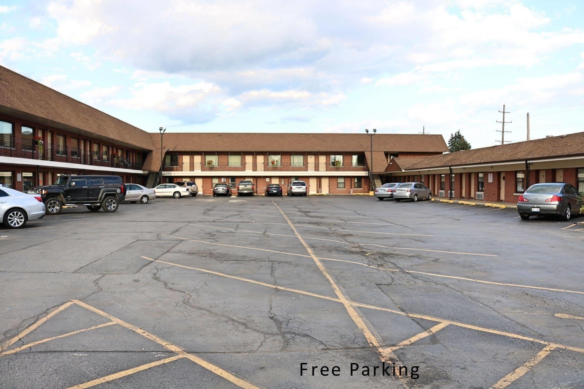 Miami Inn & Suites Oak Lawn Exterior photo